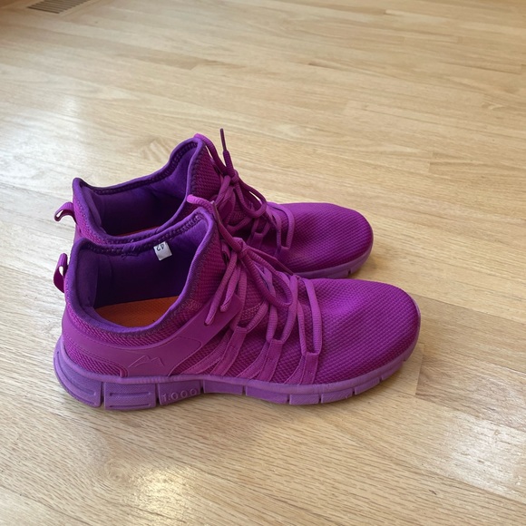 Lightweight Workout Shoes Size 10 in Excellent Condition - Picture 3 of 10